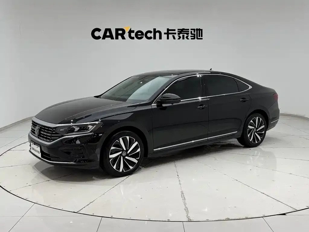 Volkswagen Passat — фото 1