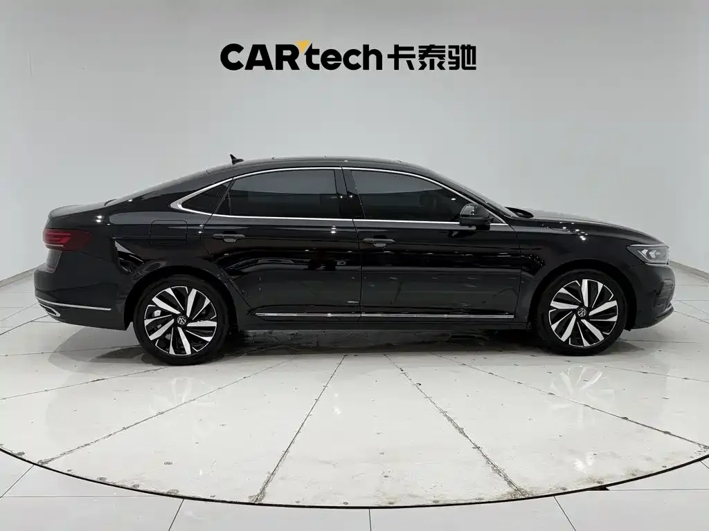Volkswagen Passat — фото 8
