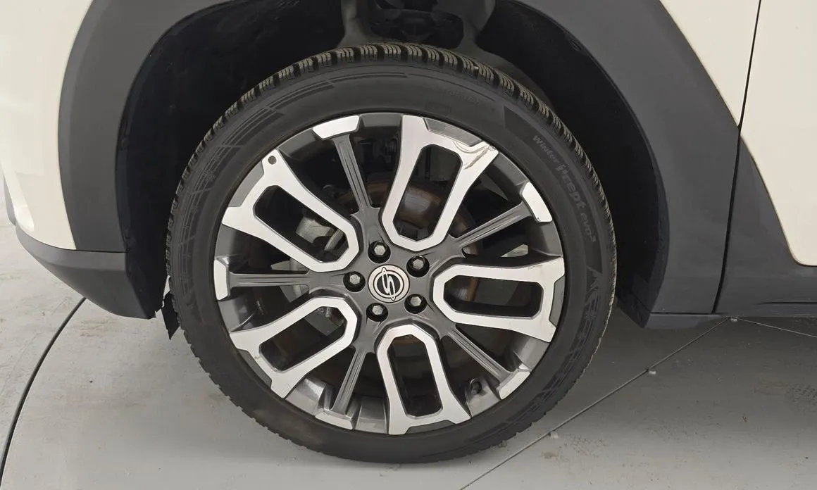 KG Mobility (Ssangyong) Torres — фото 10