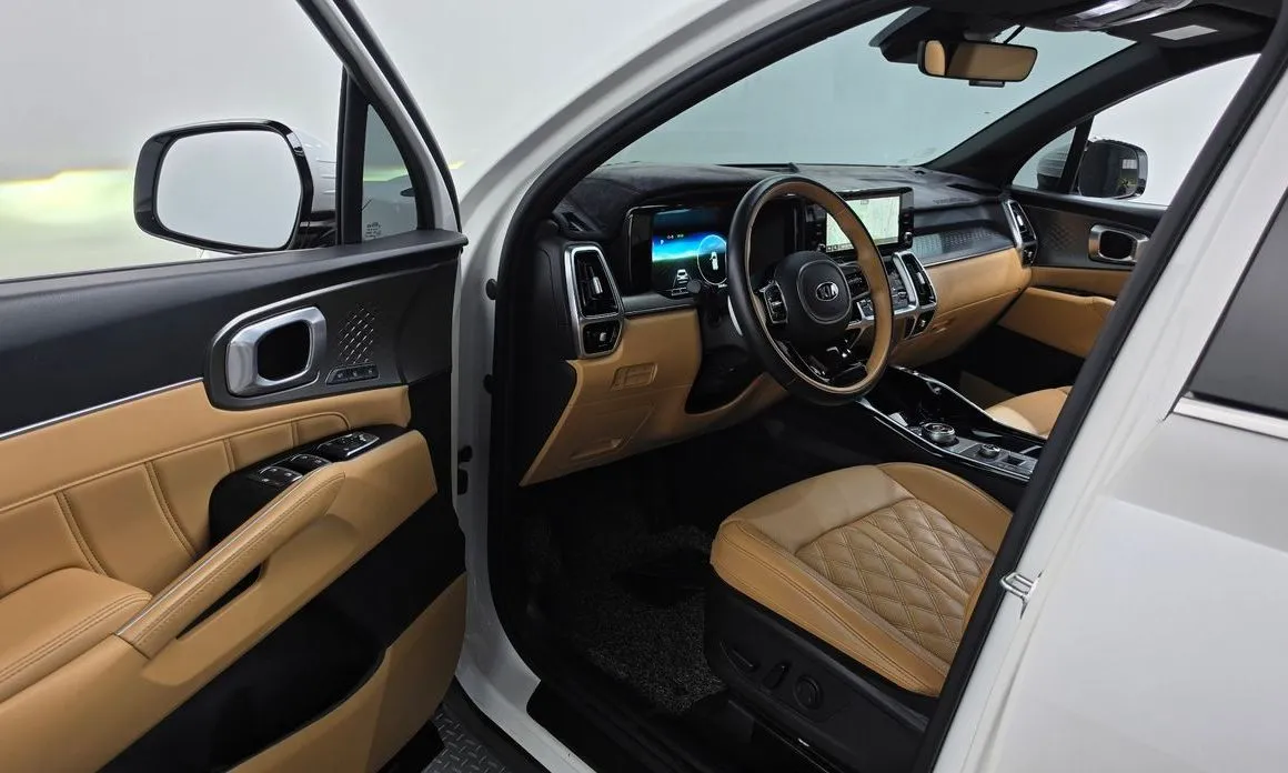 Kia Sorento — фото 6