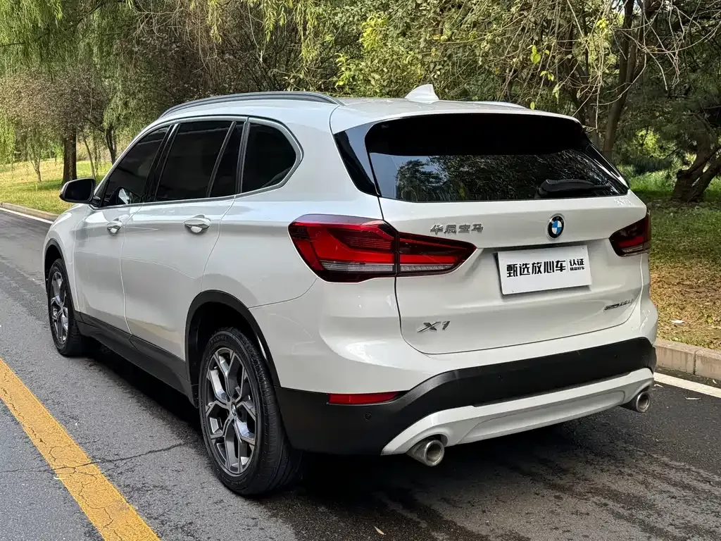 BMW X1 — фото 4