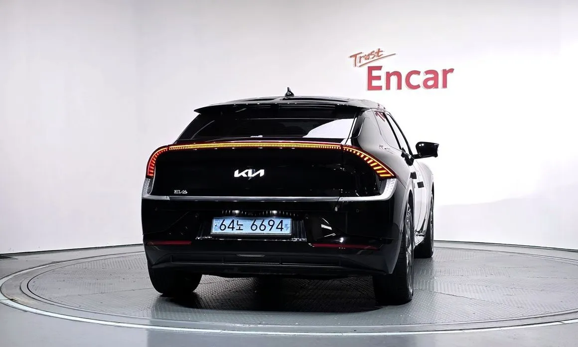 Kia EV6 — фото 5