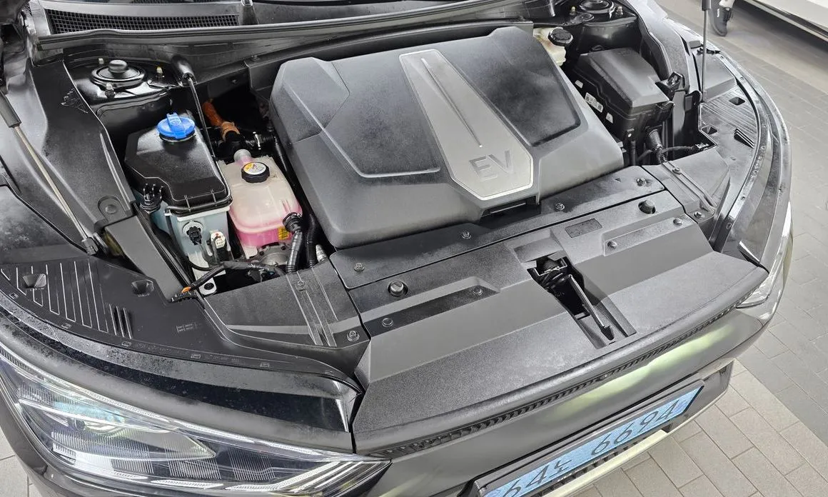 Kia EV6 — фото 9