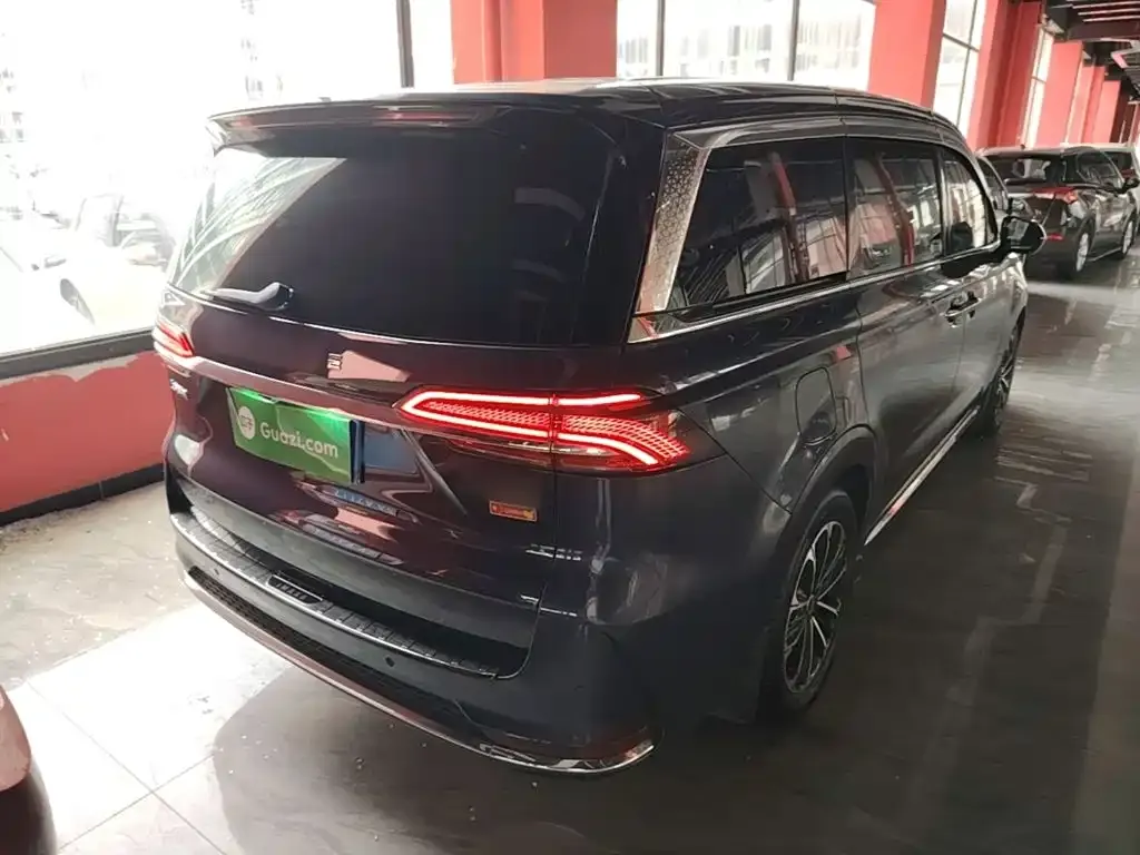 Roewe iMAX8 — фото 6
