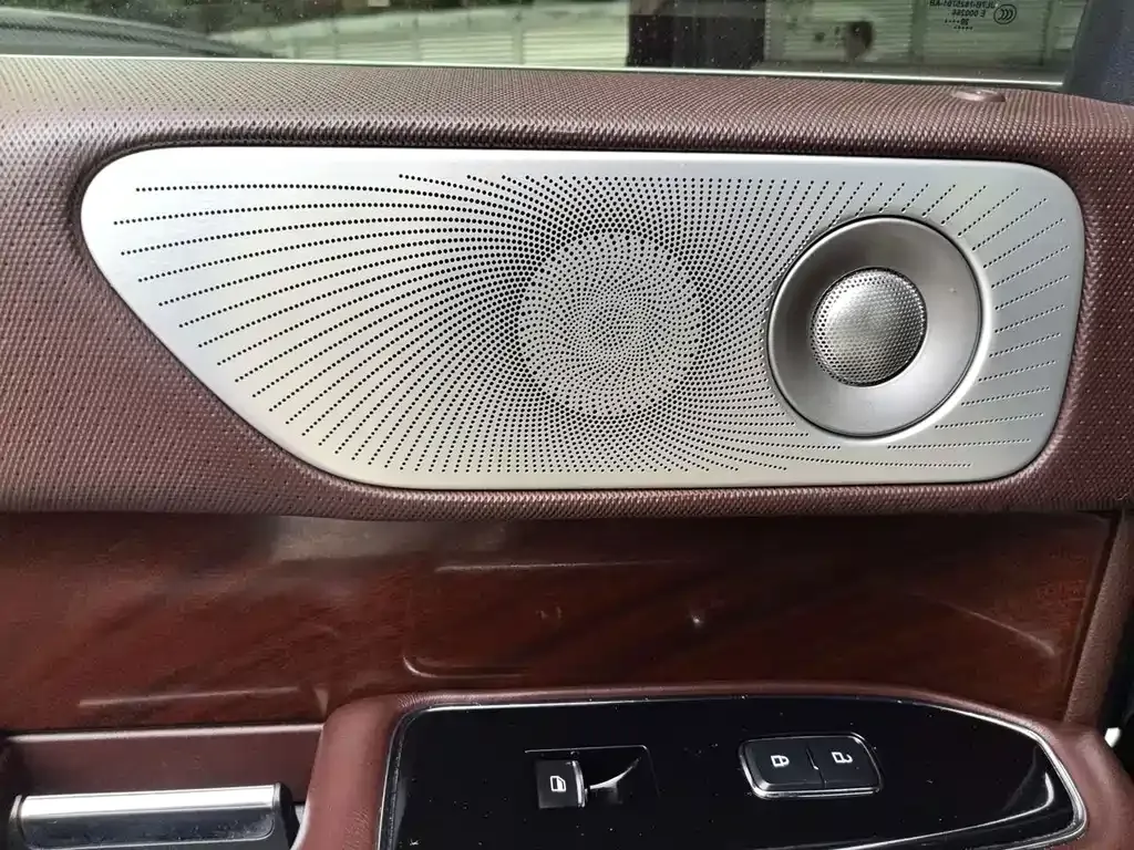 Lincoln Navigator — фото 9