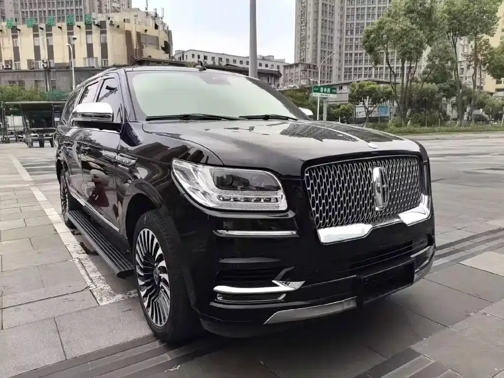 Lincoln Navigator — фото 10
