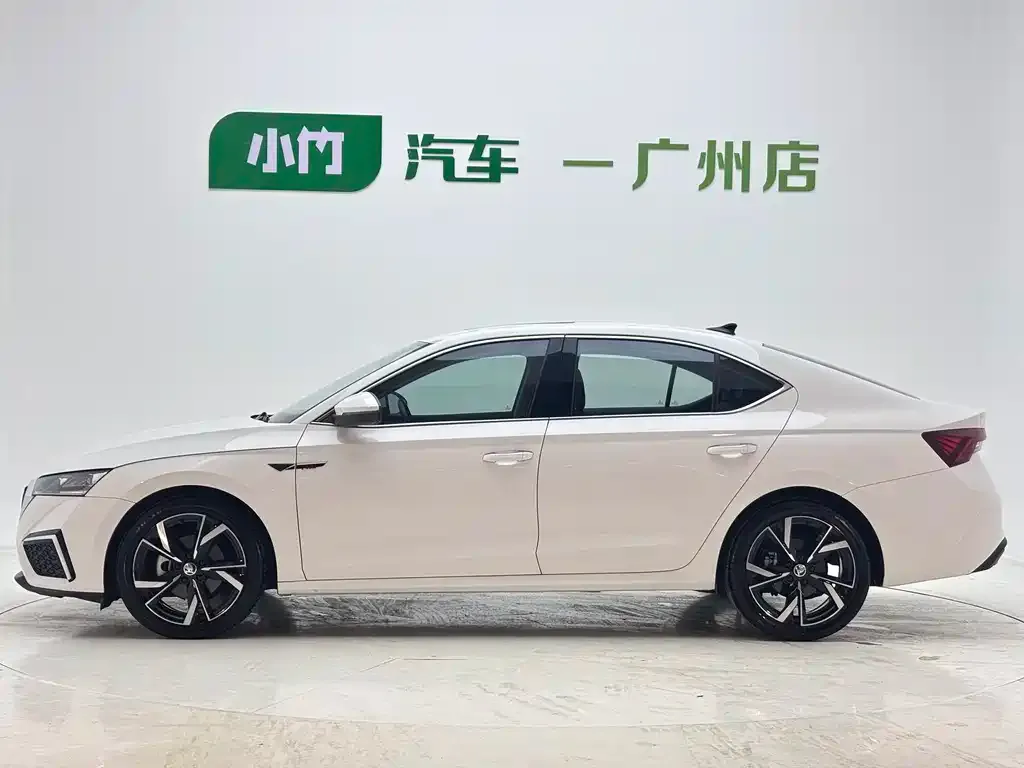 Skoda Octavia — фото 8