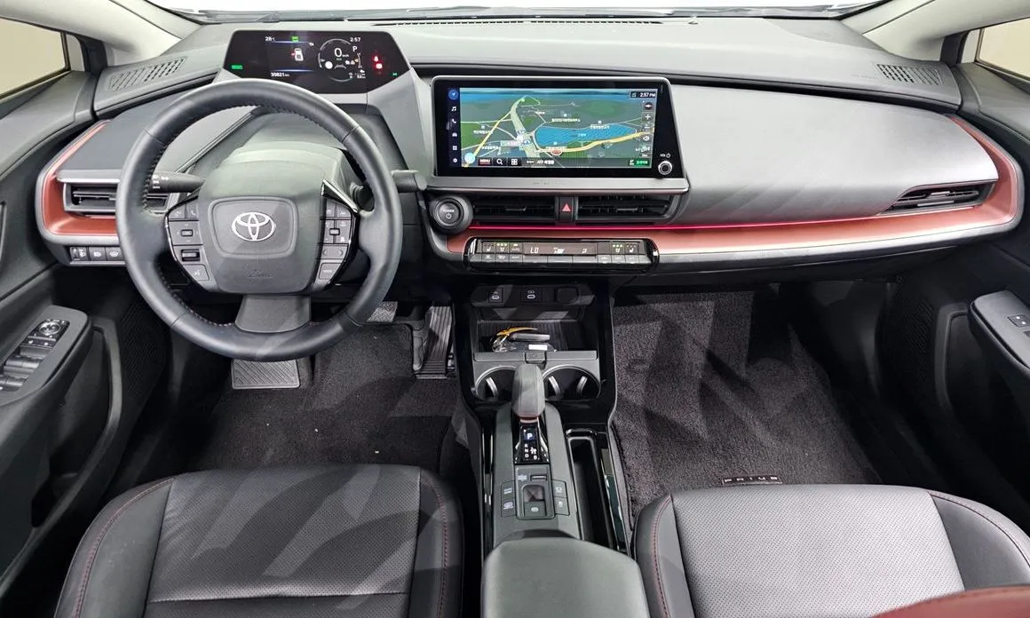 Toyota Prius — фото 8