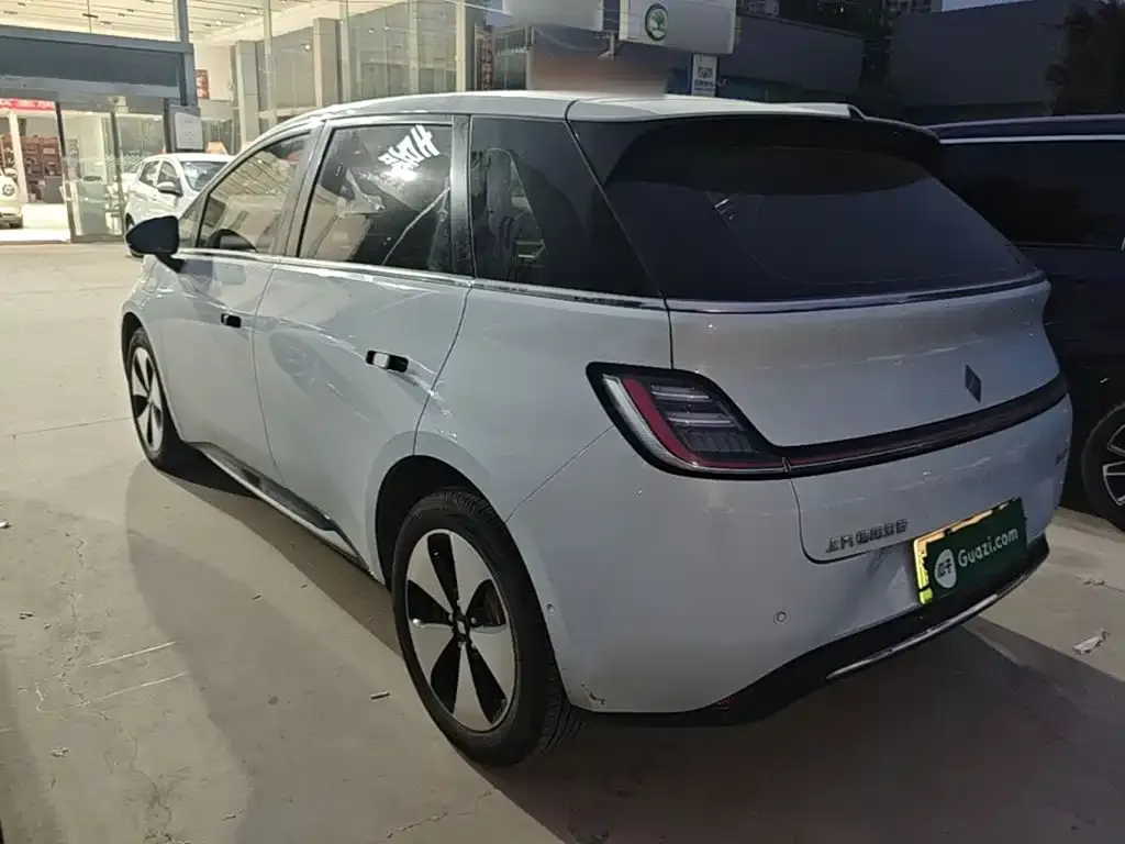 Baojun Yunduo — фото 8