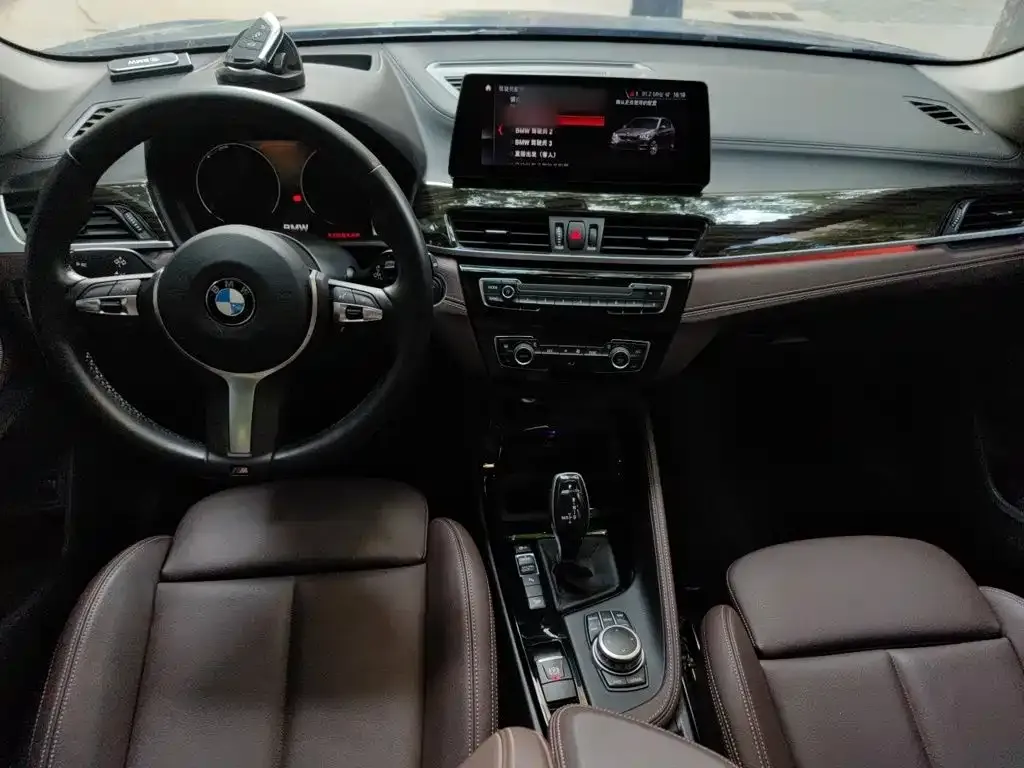 BMW X1 — фото 9