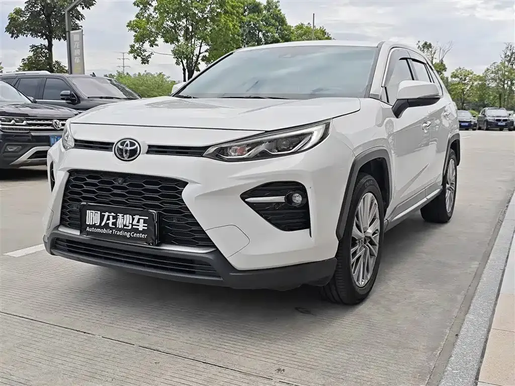 Toyota Wildlander — фото 1