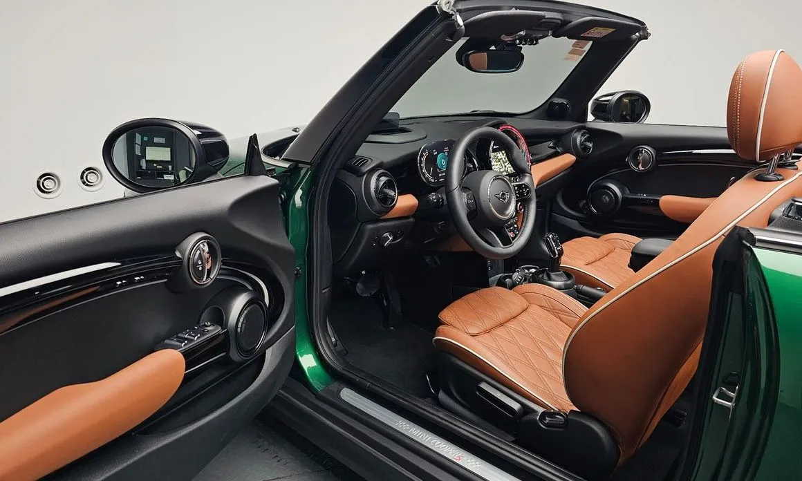 Mini Cooper Convertible — фото 10