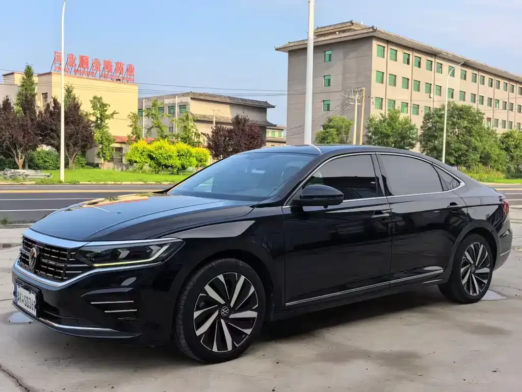 Volkswagen Passat — фото 6