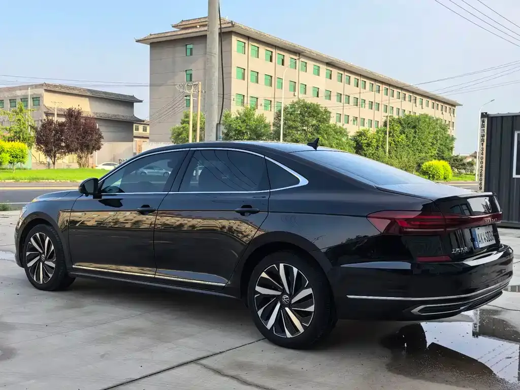 Volkswagen Passat — фото 5