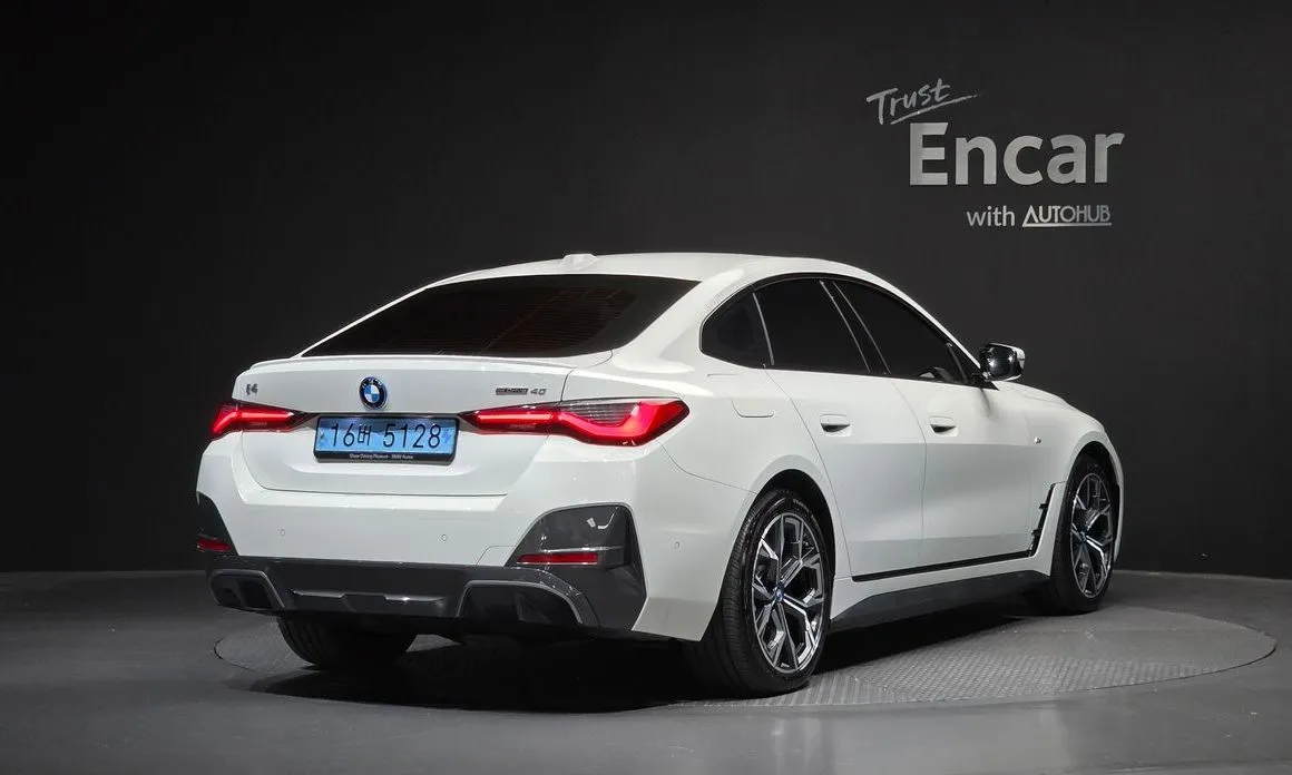 BMW i4 — фото 2