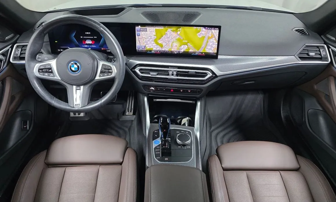 BMW i4 — фото 8