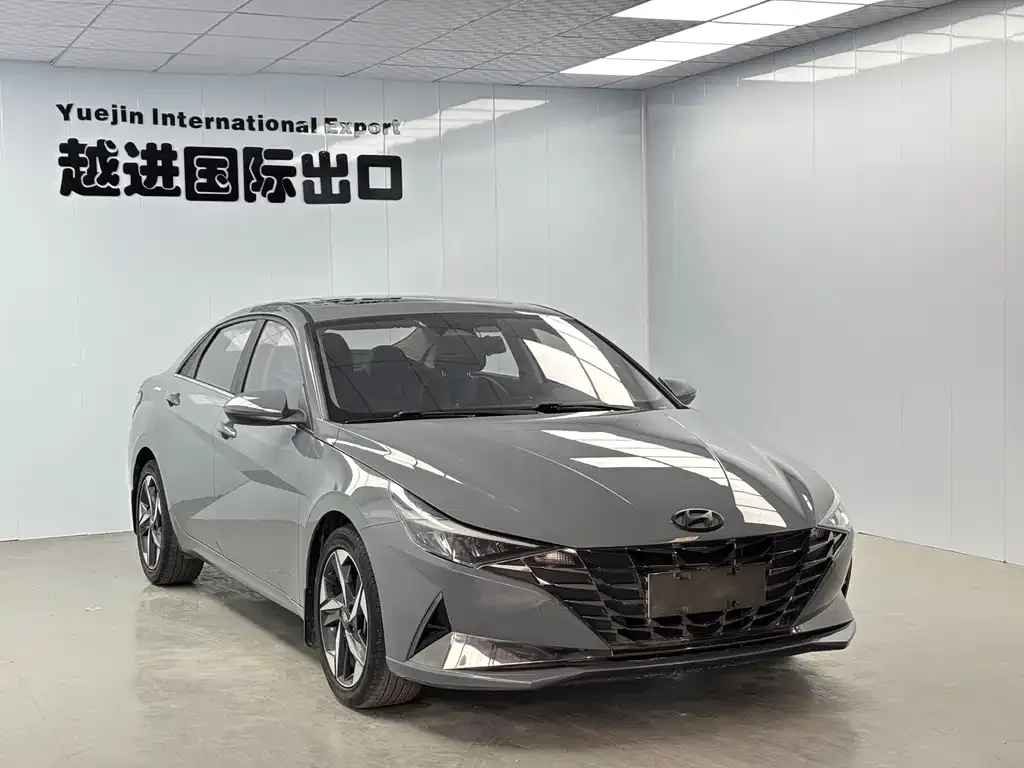 Hyundai Elantra — фото 9