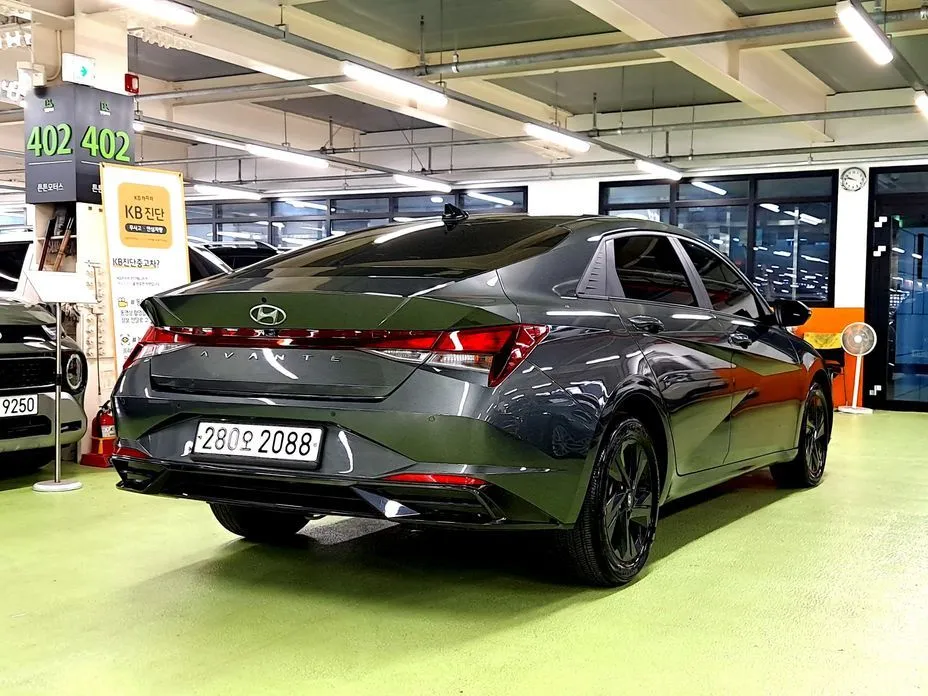 Hyundai AVANTE — фото 8