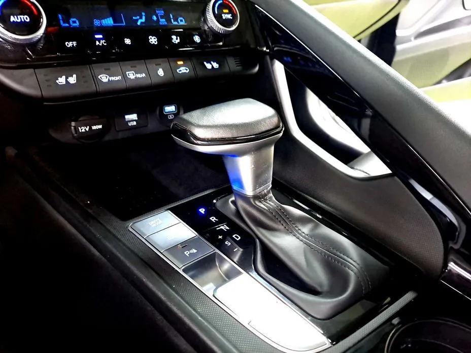 Hyundai AVANTE — фото 6