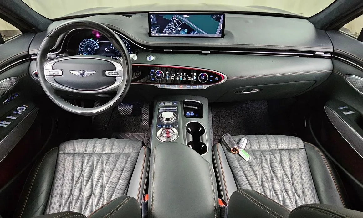 Genesis GV70 — фото 2