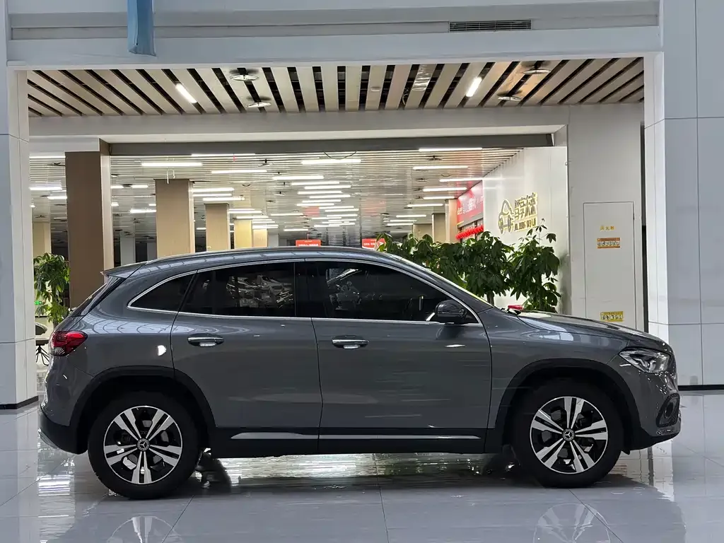 Mercedes-Benz GLA — фото 7