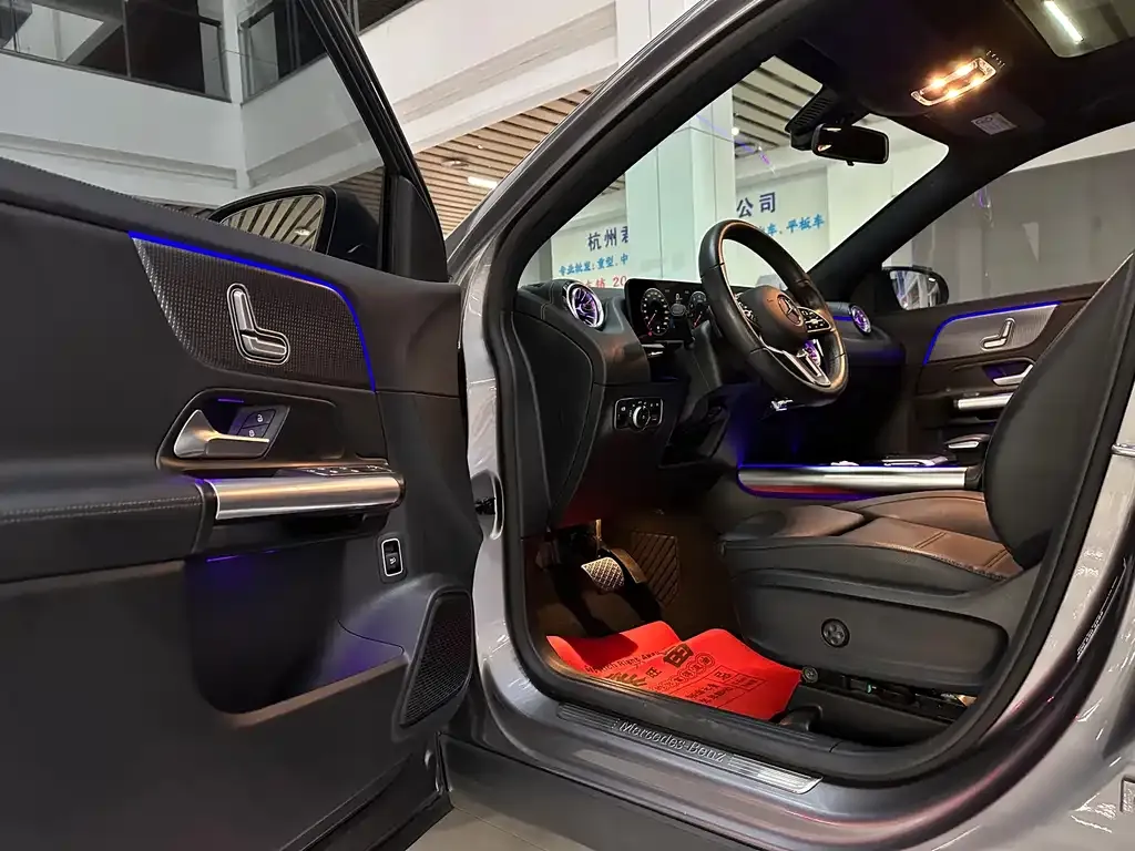 Mercedes-Benz GLA — фото 6