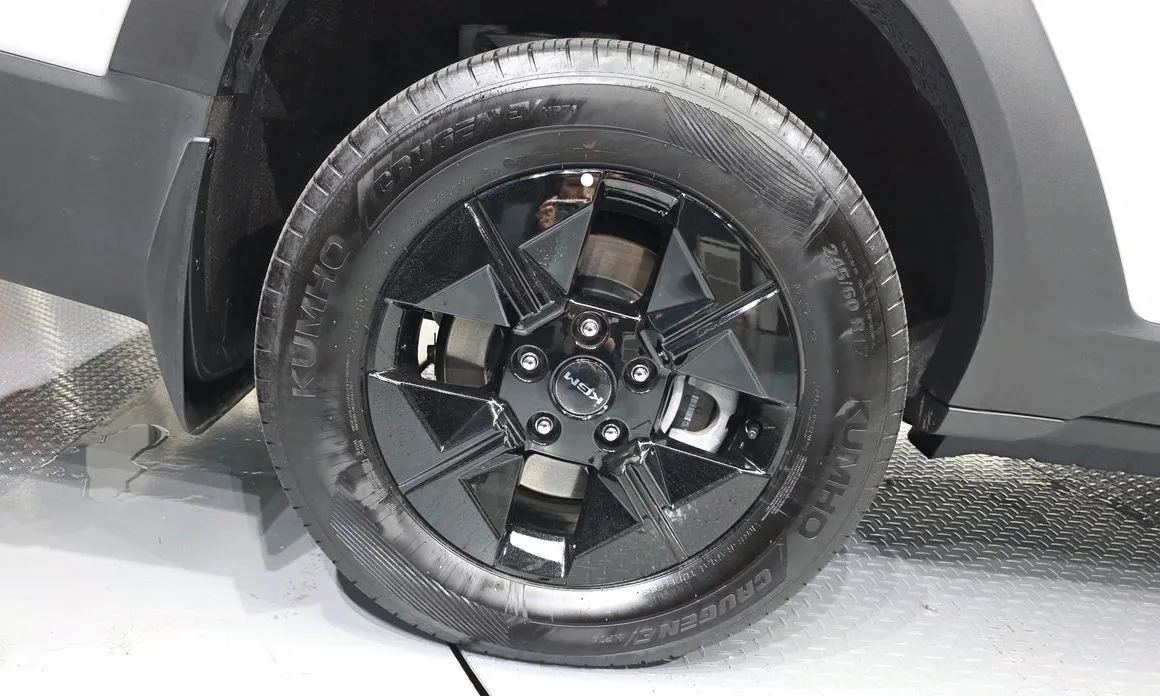 KG Mobility (Ssangyong) Musso — фото 10
