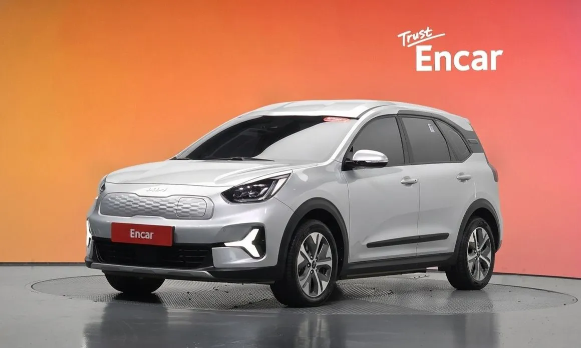 Kia Niro — фото 1