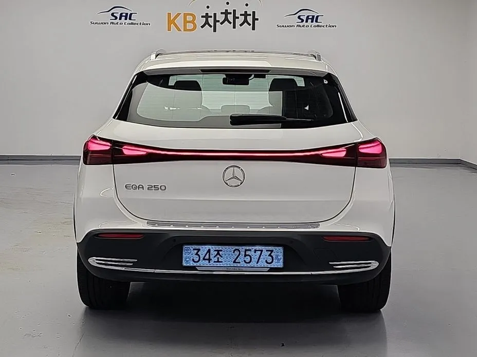 Mercedes-Benz EQA — фото 2