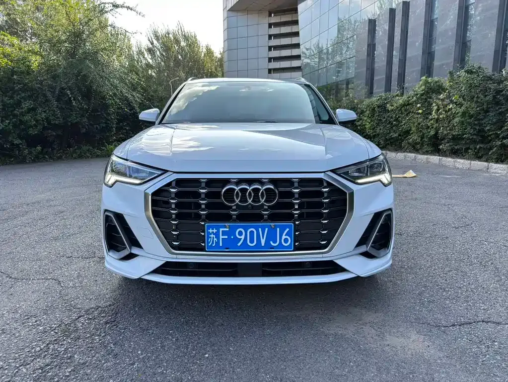 Audi Q3 — фото 8