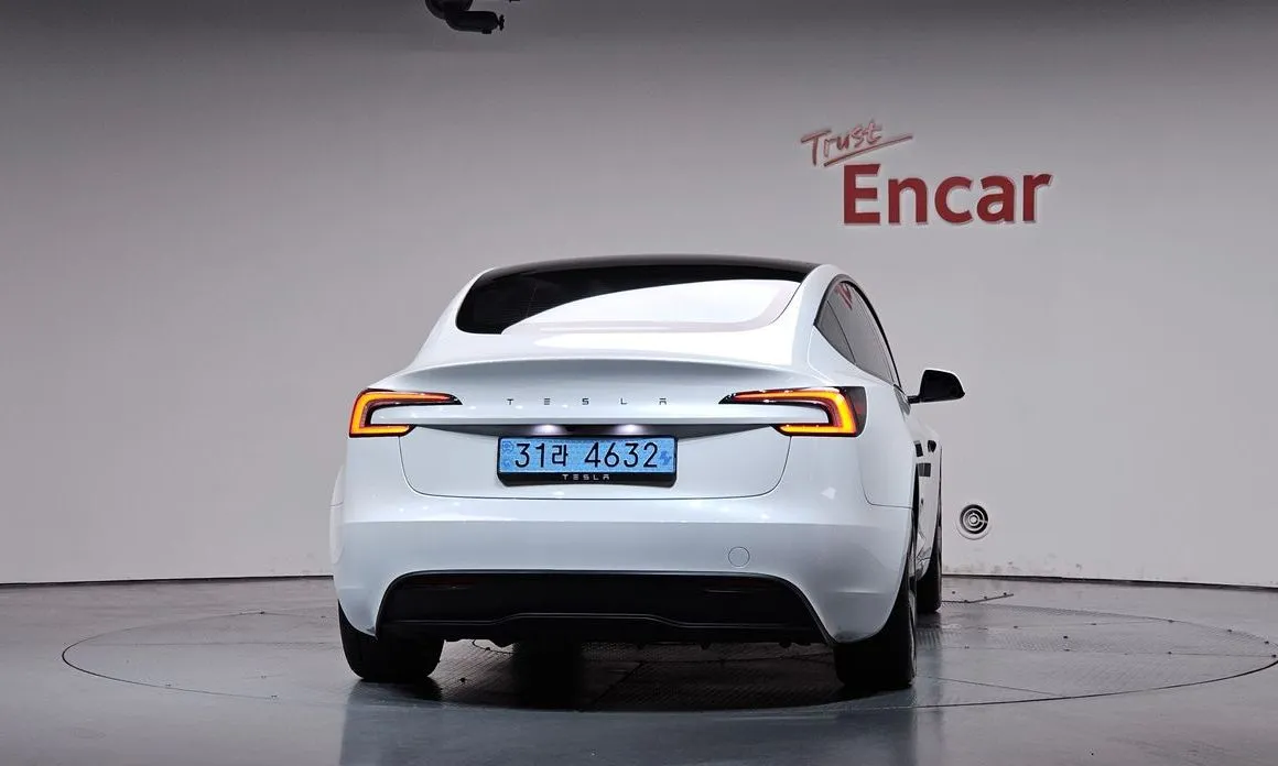 Tesla Model 3 — фото 6