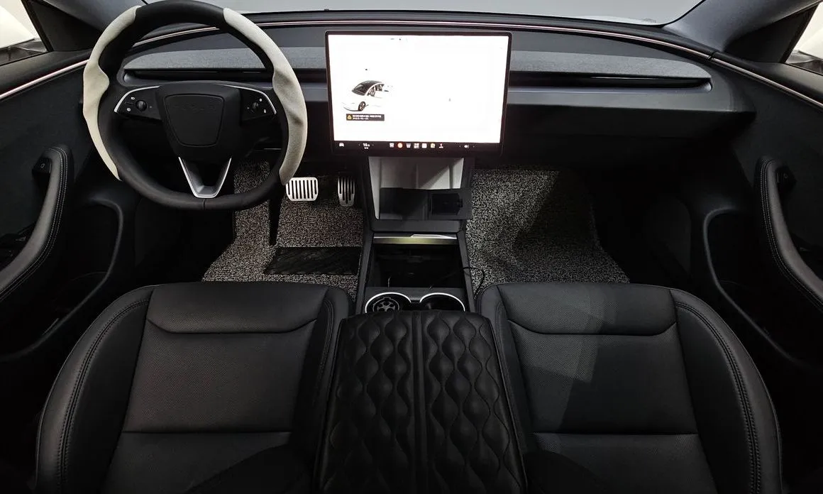 Tesla Model 3 — фото 4