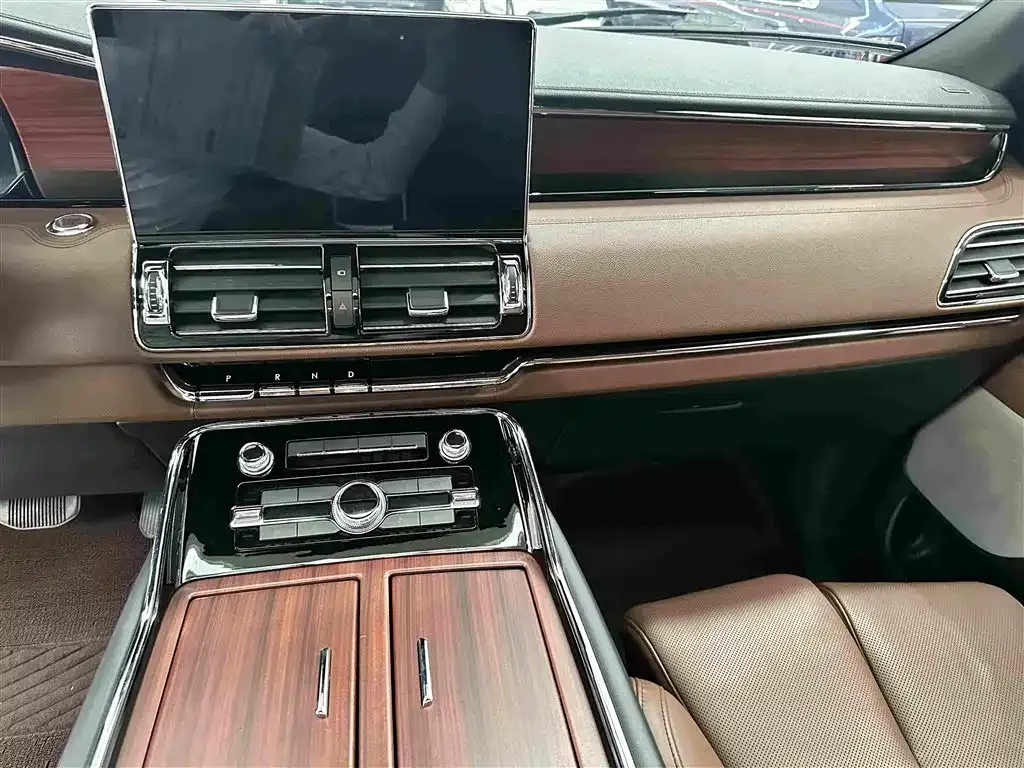Lincoln Navigator — фото 6