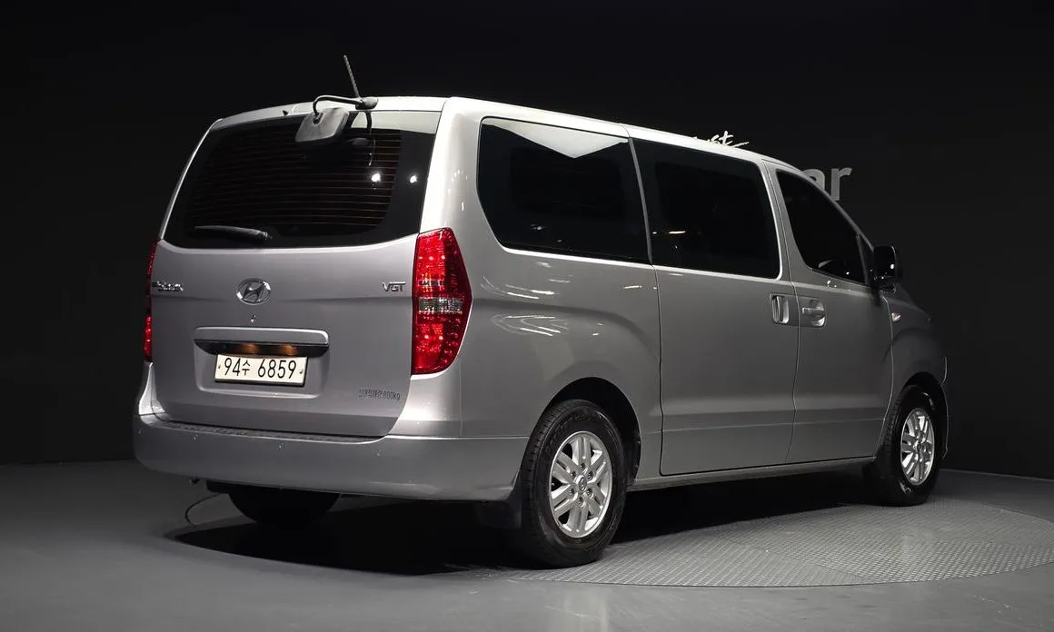 Hyundai Starex — фото 5
