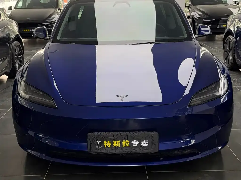 Tesla Model 3 — фото 6