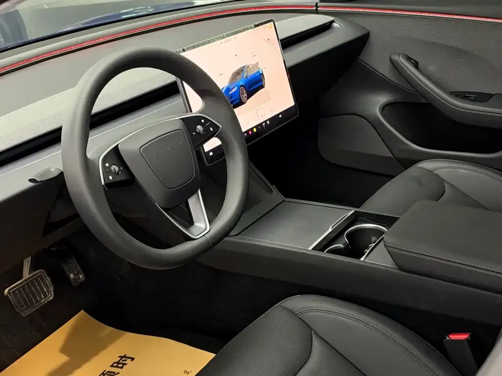 Tesla Model 3 — фото 3