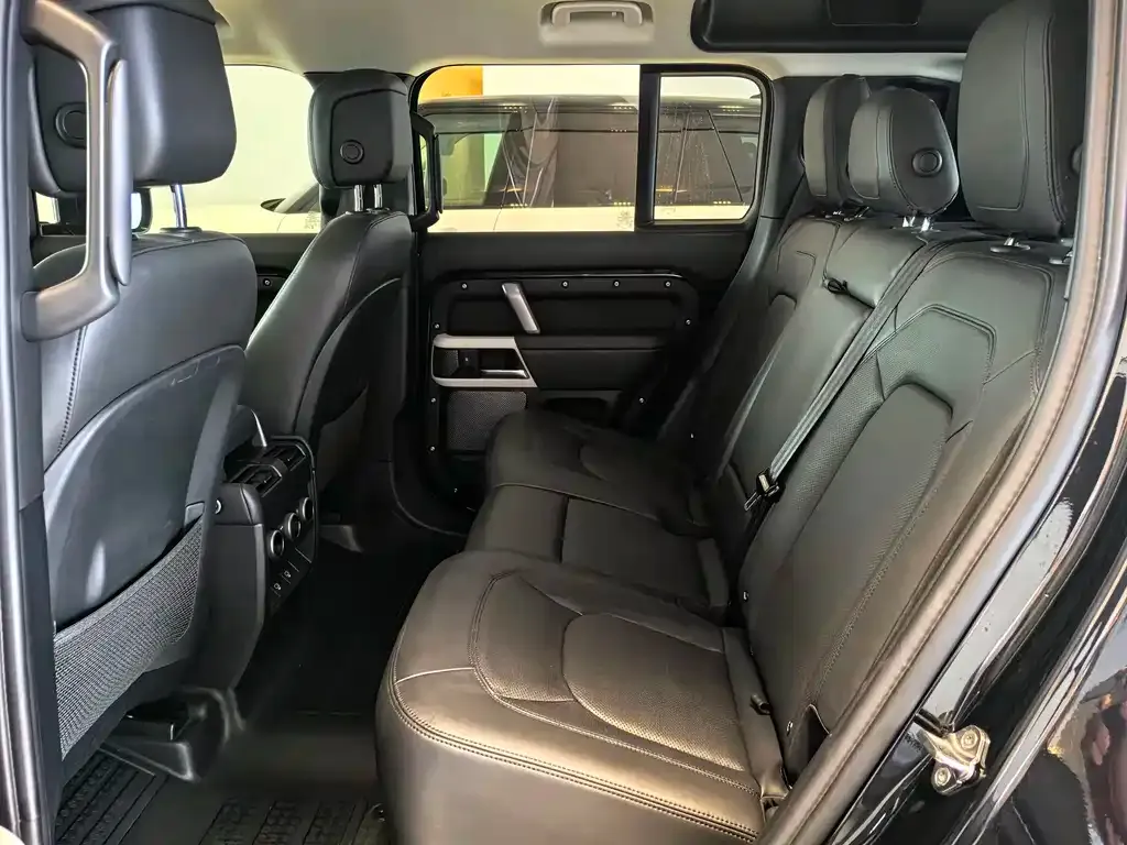 Land Rover Defender — фото 3