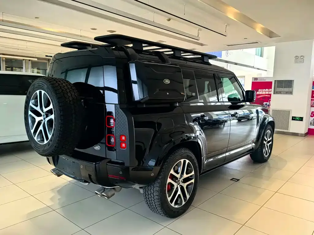 Land Rover Defender — фото 2