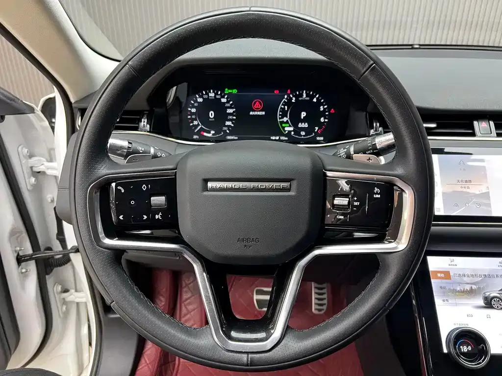 Land Rover Evoque PHEV — фото 10