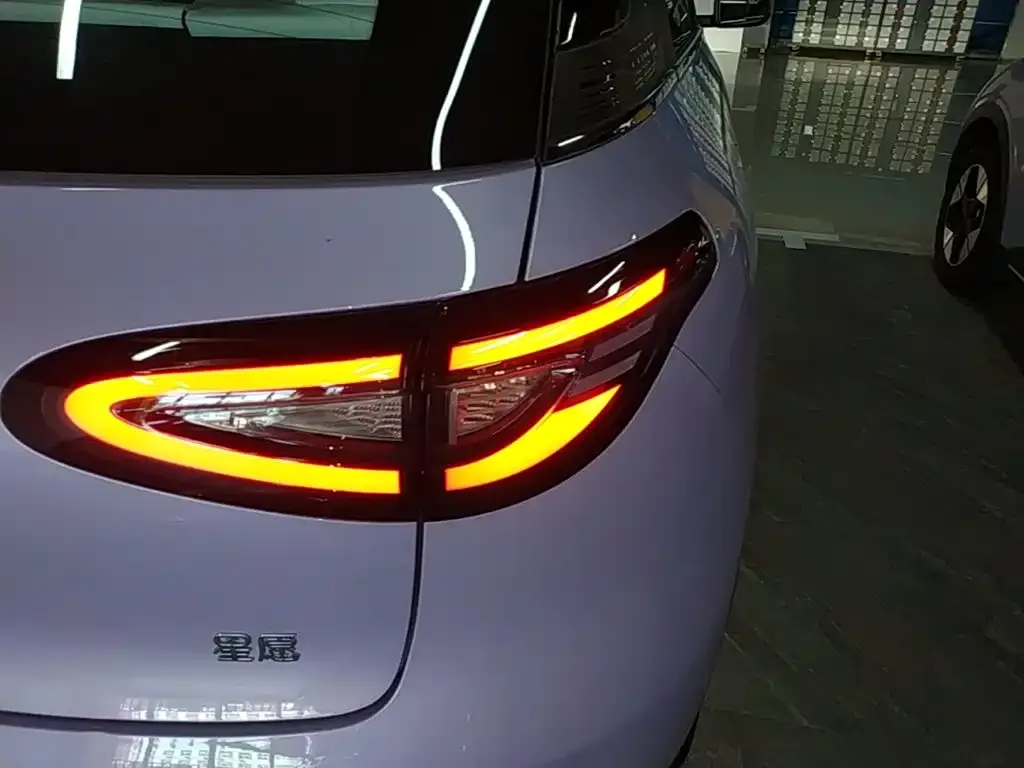 Geely Starburst — фото 3