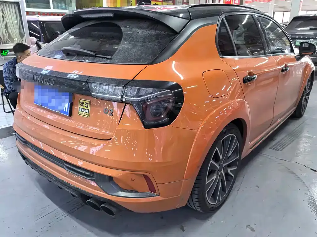 Lynk & Co 02 Hatchback — фото 7
