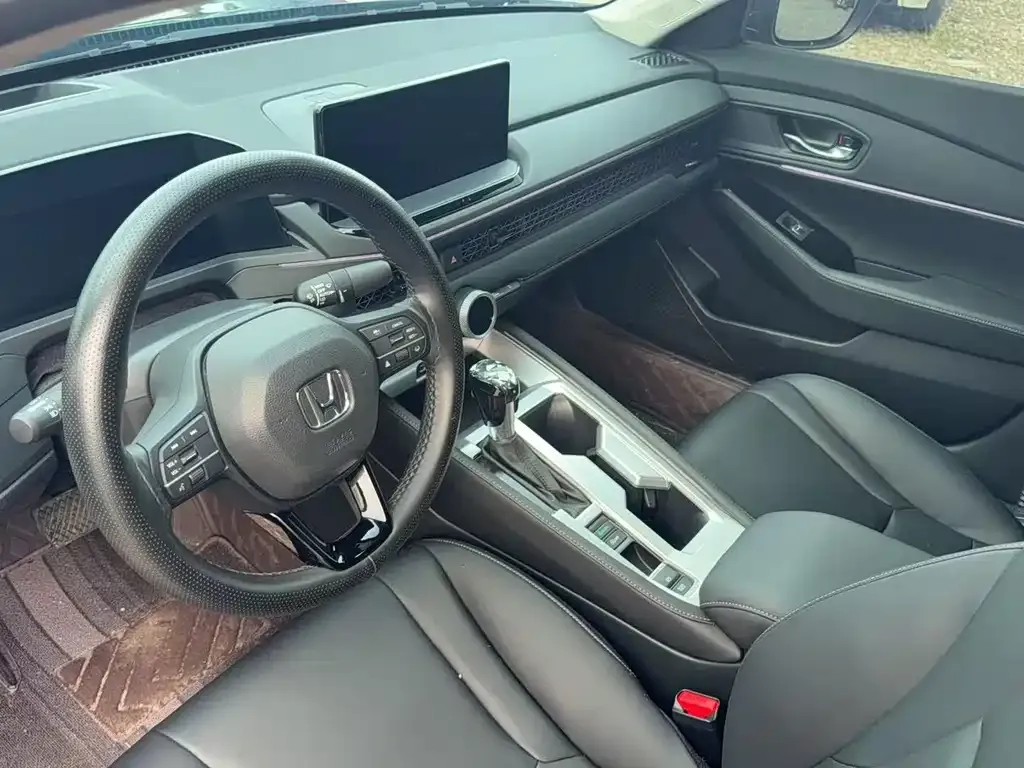 Honda Accord — фото 3