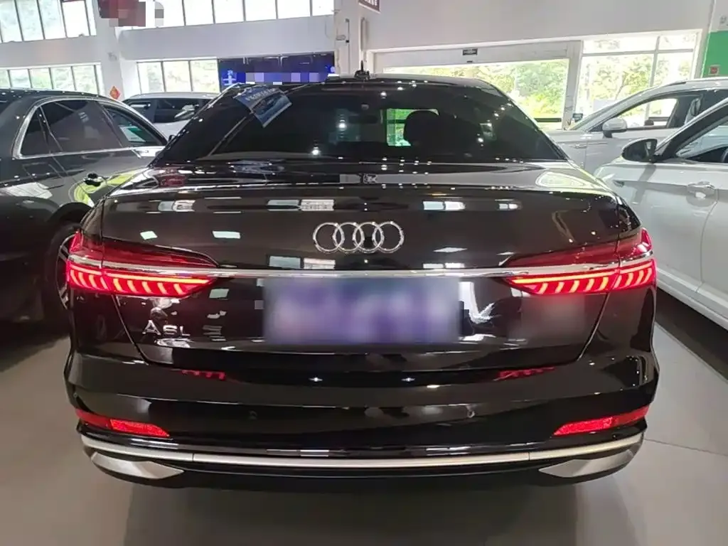 Audi A6L — фото 6
