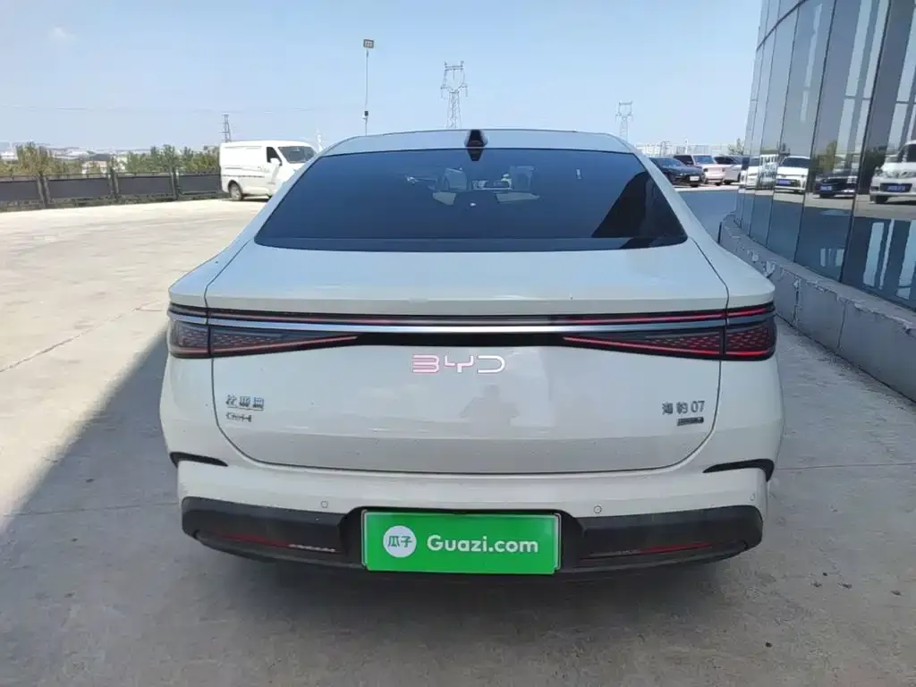BYD Seal 07 DM-i — фото 7