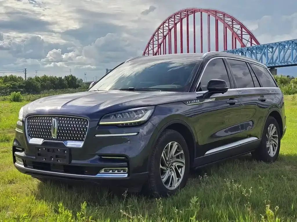 Lincoln Aviator — фото 1