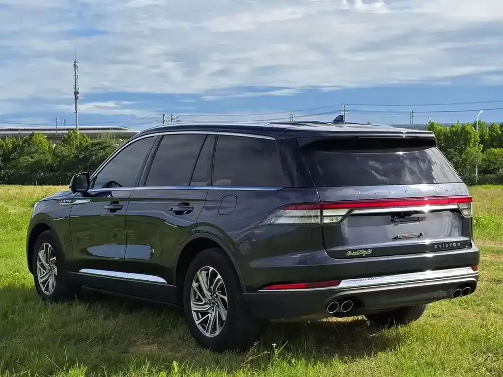 Lincoln Aviator — фото 4