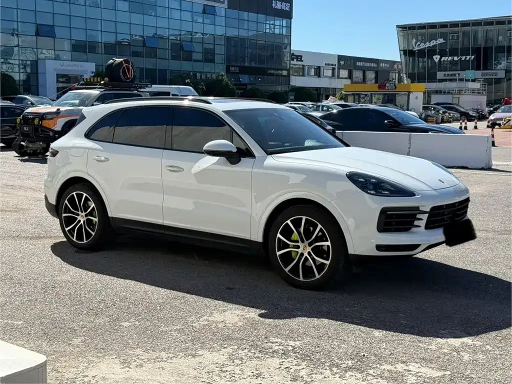 Porsche Cayenne Hybrid — фото 9