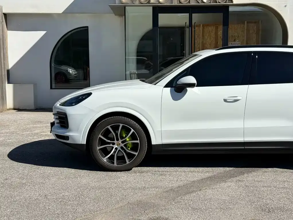 Porsche Cayenne Hybrid — фото 4