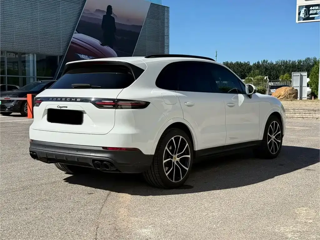 Porsche Cayenne Hybrid — фото 7