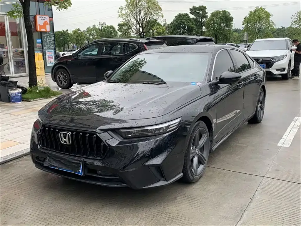 Honda Inspire — фото 1